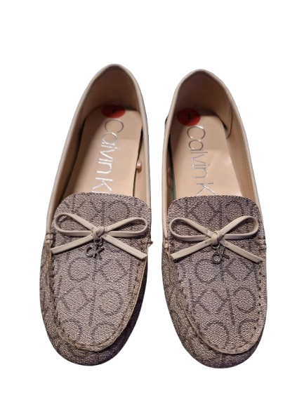 Zapatos Calvin Klein Beige Talla 7 USA