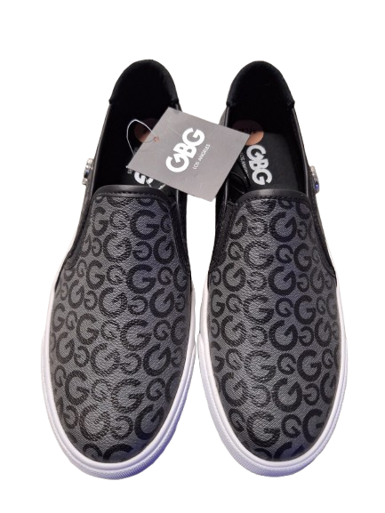 Tenis GBG Negro Talla 7½ USA